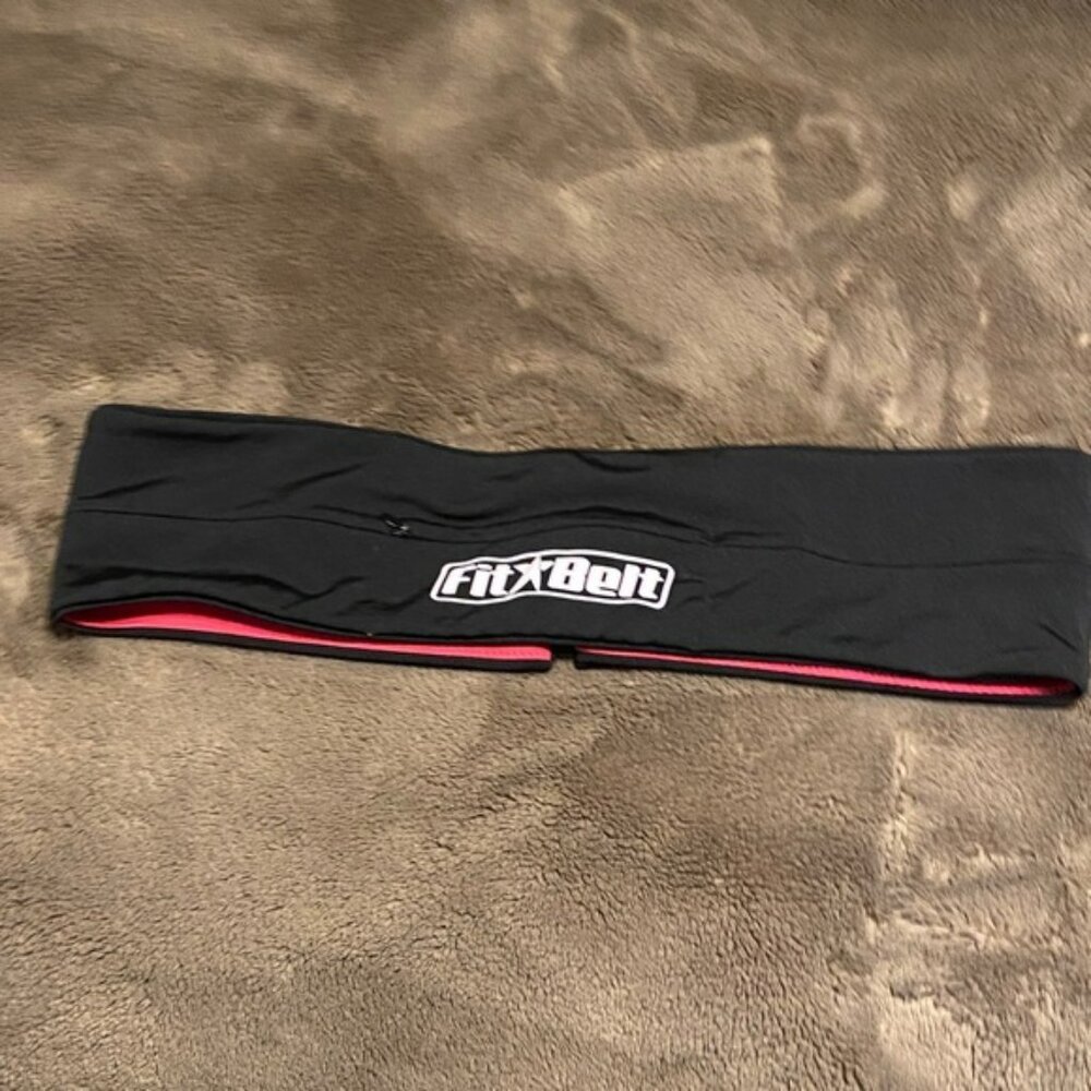 Women's Black and Pink Belt❤️